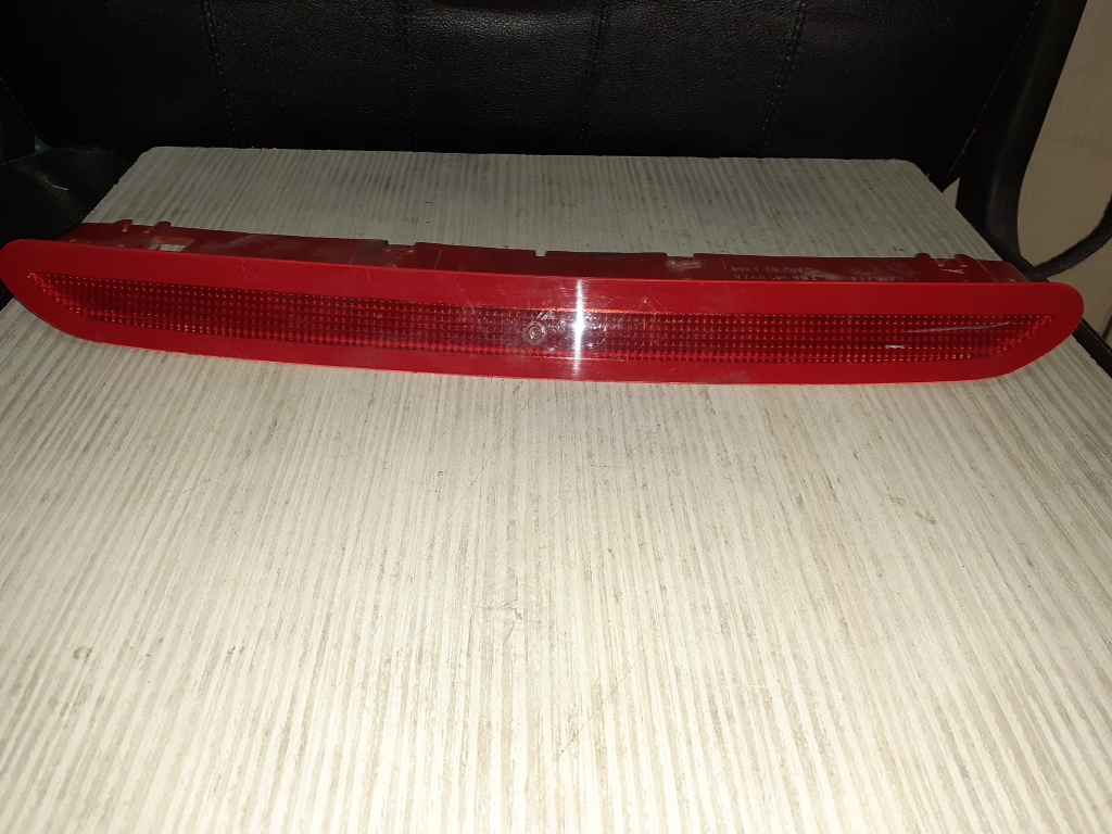 Stop frana haion VW Passat B7 combi 1K6945097A