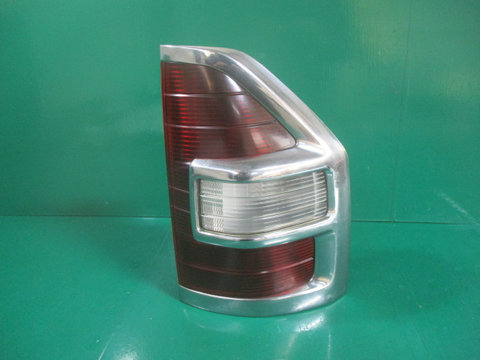 STOP / LAMPA DREAPTA MITSUBISHI PAJERO SHOGUN III FAB. 1999 – 2007 ⭐⭐⭐⭐⭐