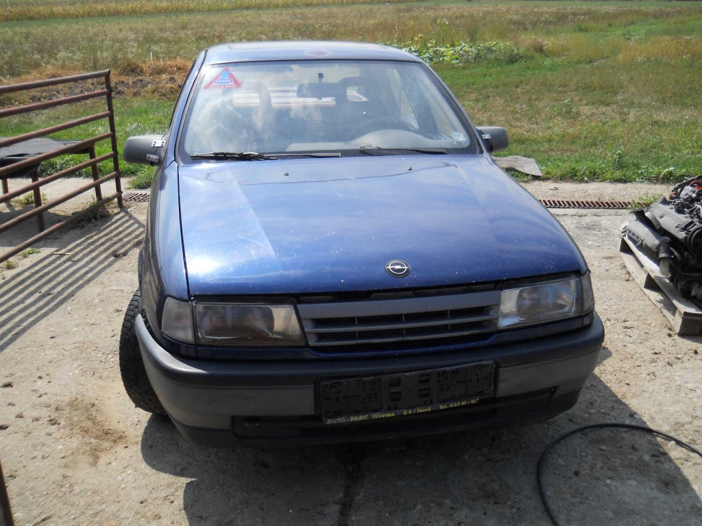STOP / LAMPA DREAPTA OPEL VECTRA A 1.6 BENZINA , F