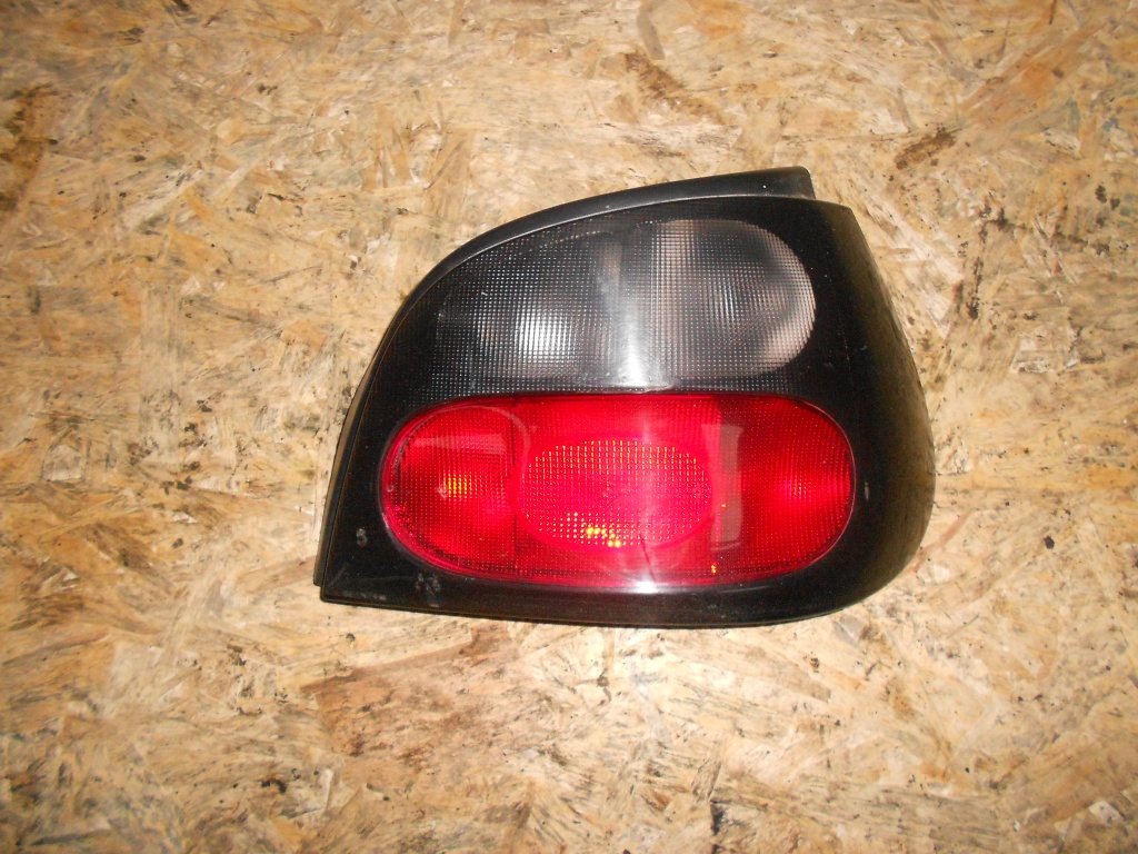 STOP / LAMPA DREAPTA RENAULT MEGANE 1 FAB. 1995 - 2002 ⭐⭐⭐⭐⭐