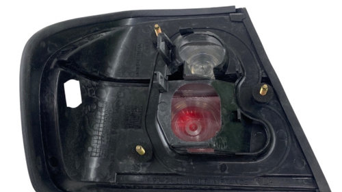 Stop/Lampa spate Dreapta NISSAN PRIMERA 