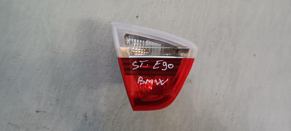 Stop Lampa Stanga de pe capota BMW E90