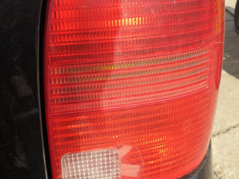 Stop Lampa Tripla Dreapta Volkswagen Passat B5 Break Combi 1997 - 2001