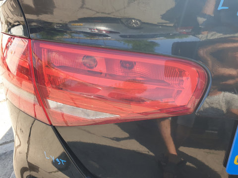 Stop Lampa Tripla Stanga de pe Capota Portbagaj Audi A4 B8 B8.5 Berlina Sedan FL Facelift 2012 - 2016 [1602]