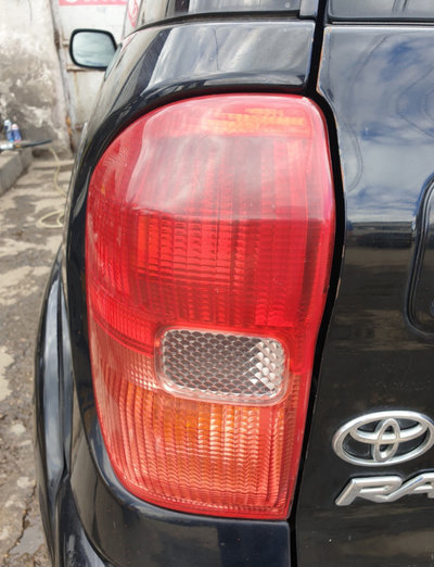 Stop Lampa Tripla Stanga Toyota RAV 4 XA20 2 Usi C