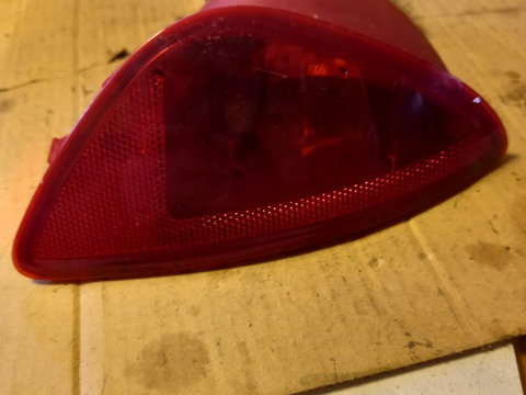 Stop lumina ceata spate Renault Clio 3 cod produs:8200776055