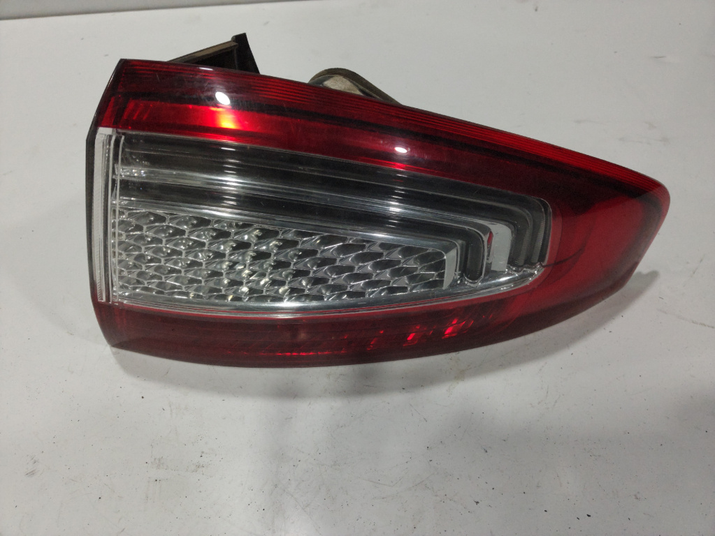 Stop spate dreapta cu led Ford an 2009 cod piesa bs71-13404-a