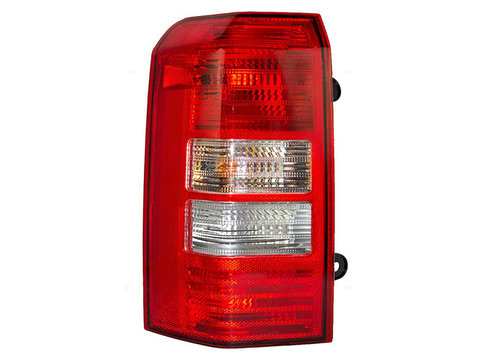 Stop spate lampa Jeep Patriot (Pk), 01.2007-2008, spate,omologare SAE, cu suport bec, tip USA, 3 gauri, 5116239AB, 5116239AC, Stanga