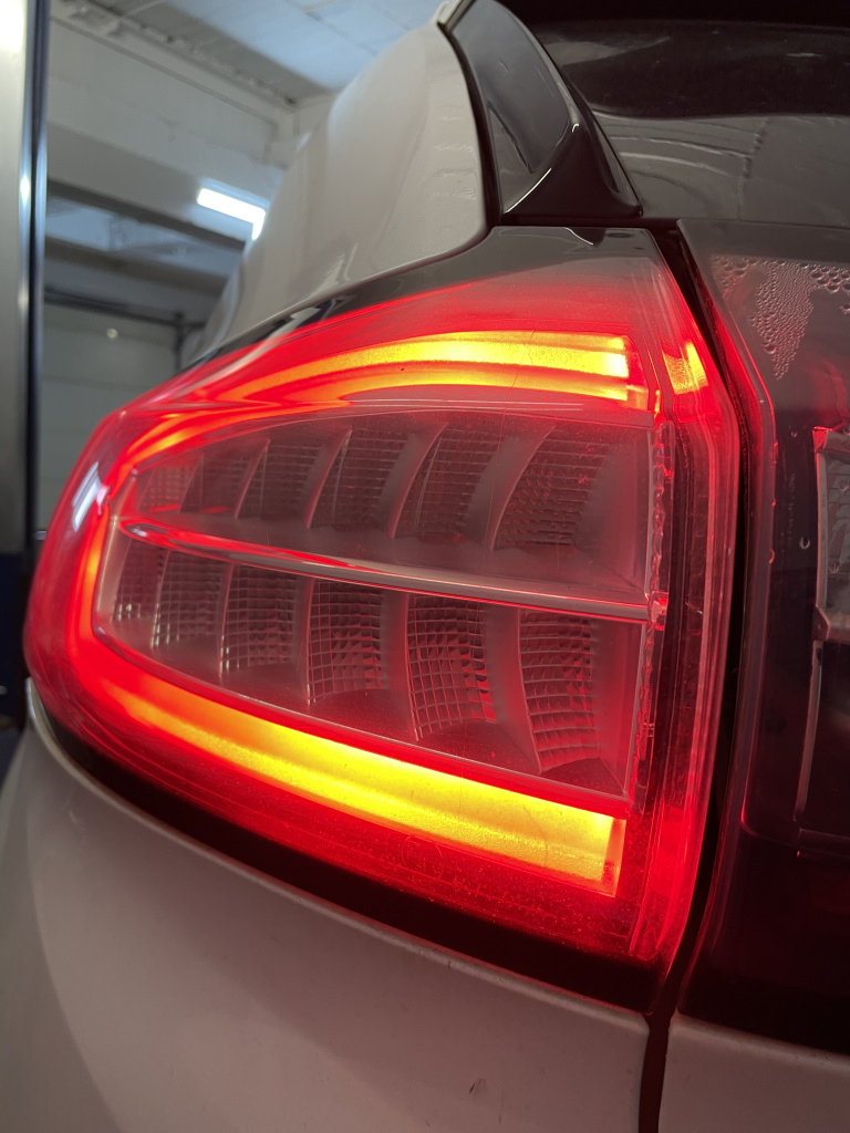 Stop stanga aripa Ford EDGE 2.0 Motorina 2018