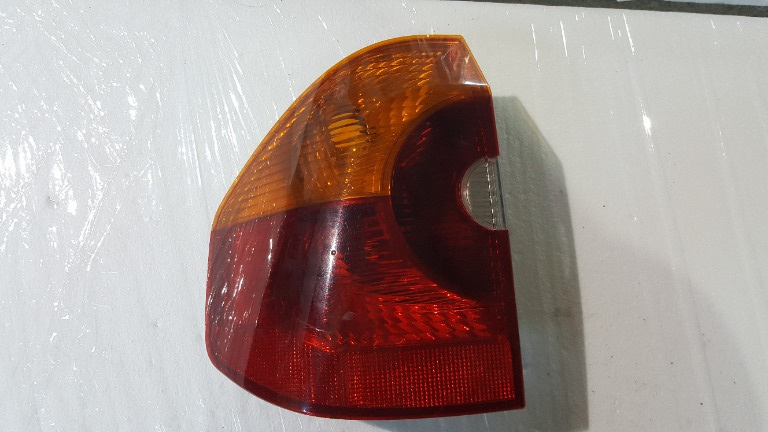 Stop stanga caroserie bmw x3 E83