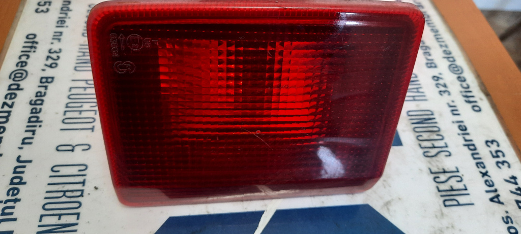 Stop stanga haion Peugeot 407SW 9646507480