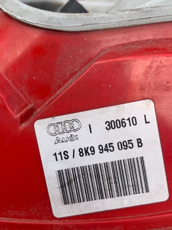 Stop stanga LED Audi A4 B8 break cod 8K9945095B