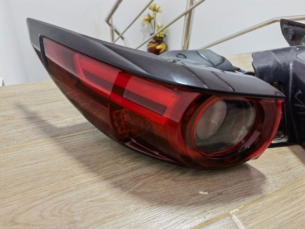 Stop stanga Mazda CX-5 2 led KB8A51160 mazda cx5 2019 2022 lampa stop