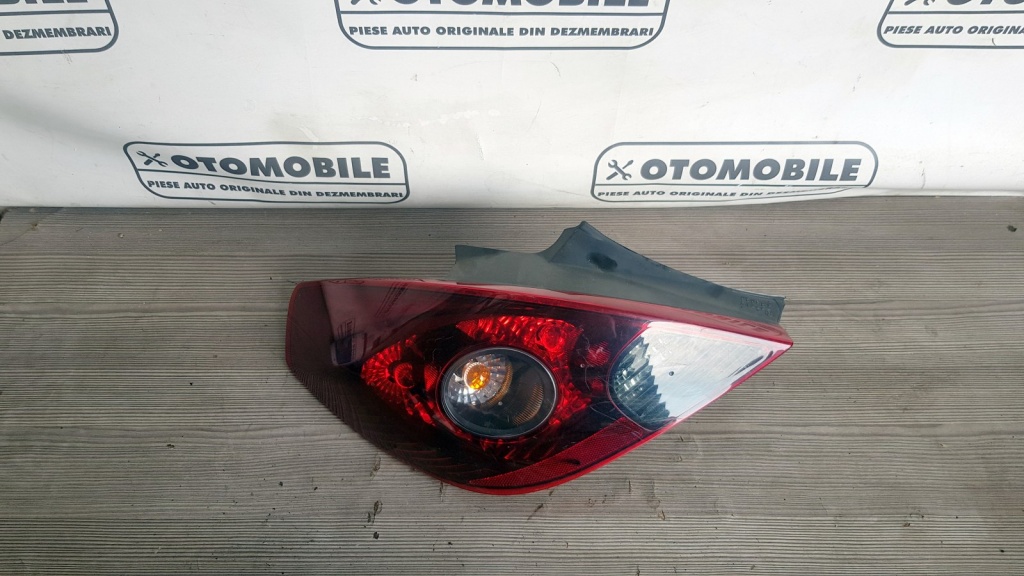 Stop Stanga Opel Corsa D 2 Usi 2006-2014