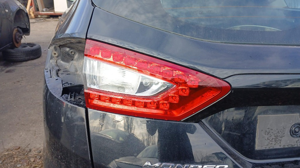 STOP STANGA PE Haion FORD MONDEO MK5 BREAK DIN 2015