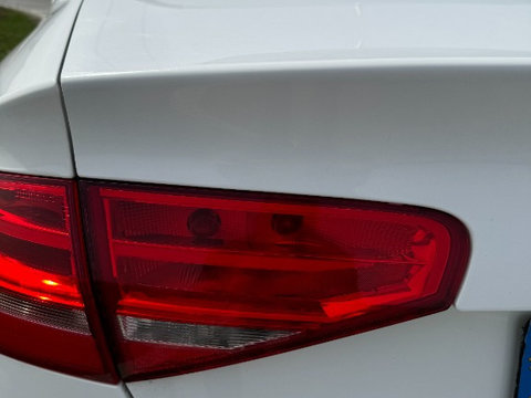 Stop stanga portbagaj Audi A4 B8 din 2013 Facelift Sedan
