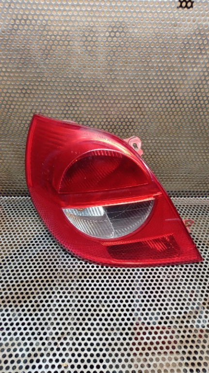Stop stanga Renault Clio 3
