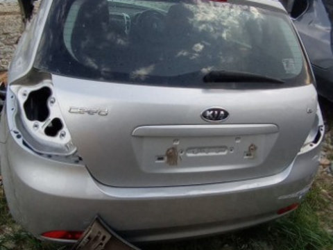 Stop stanga spate Kia Ceed 2008 berlina diesel