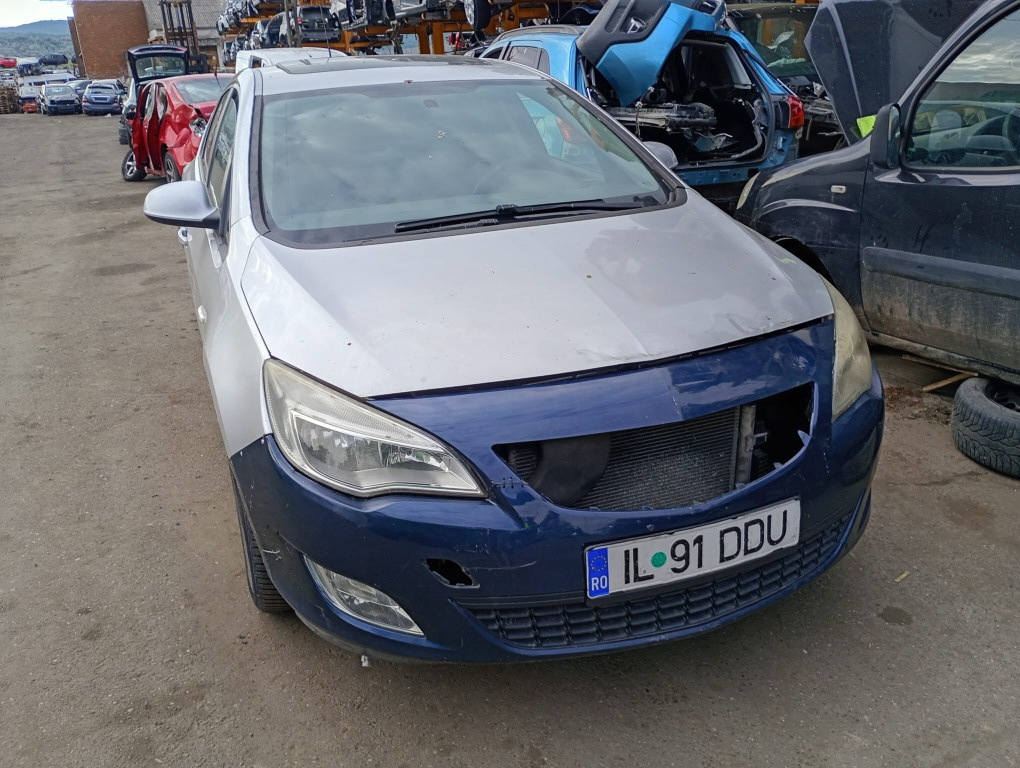 Stop stanga spate Opel Astra J 2010 hatchback 1.7 cdti A17DTJ