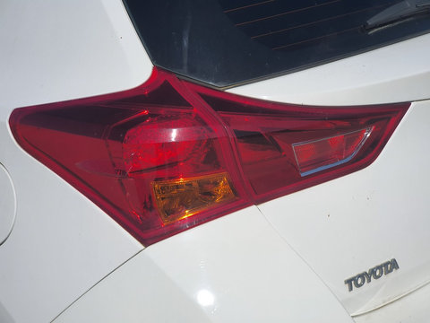 Stop stanga spate Toyota Auris 2012 Hatchback 1.8 VVT-I