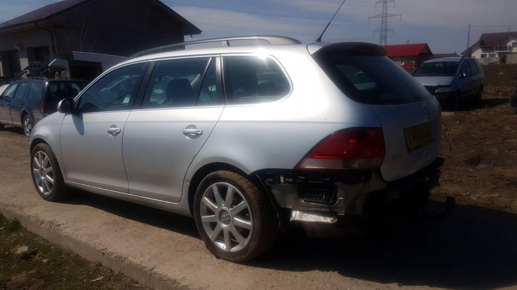 Stop stanga spate VW Golf 5 2009 COMBI 1