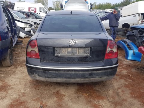 Stop stanga Volkswagen Passat B5 2004