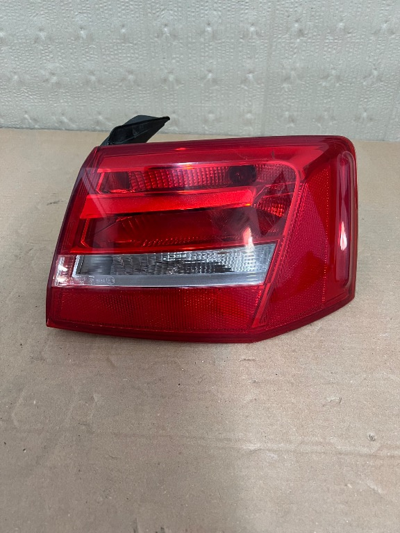 Stop tripla dreapta Audi A6 C7 pe aripa cod 4g5945096 2012-2017