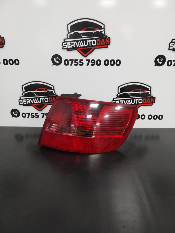 Stop / tripla dreapta caroserie Audi A6 (2004-2011) [4F2, C6] 2.0 Motorina 2006, MODEL CU BEC / COMBI