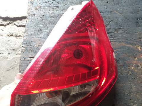 Stop Tripla Dreapta Ford Fiesta 2010 -2014 LED