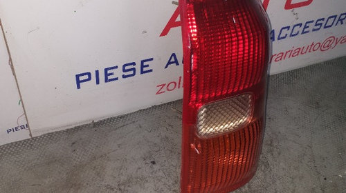 STOP TRIPLA DREAPTA TOYOTA RAV 4 din 200