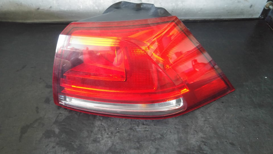 Stop tripla lampa aripa dreapta vw golf 7 van 5g1 