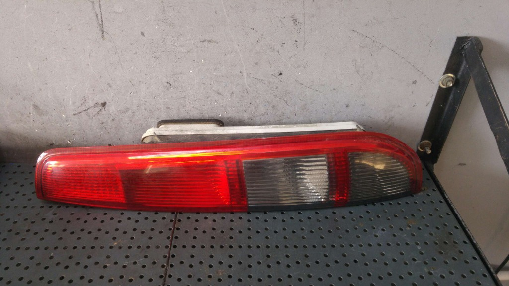 Stop tripla lampa dreapta ford focus 2 4m5113n004c