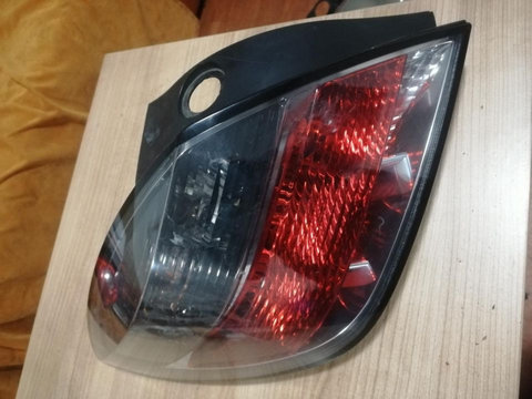Stop tripla lampa stânga spate Opel astra h gtc original complet, perfect funcțional