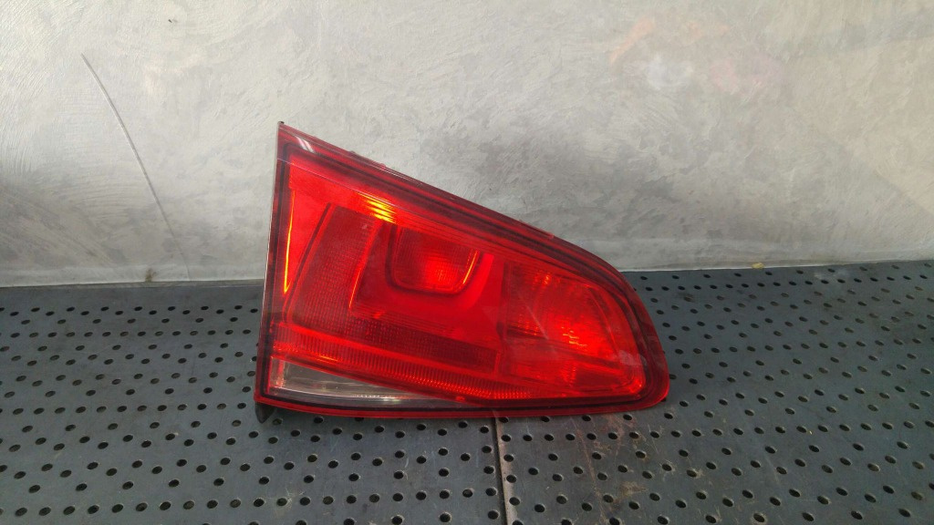 Stop tripla lampa stanga haion vw golf 7 5g hatchb