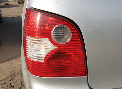 Stop Tripla Lampa Stanga Volkswagen Polo 9N 2002 -
