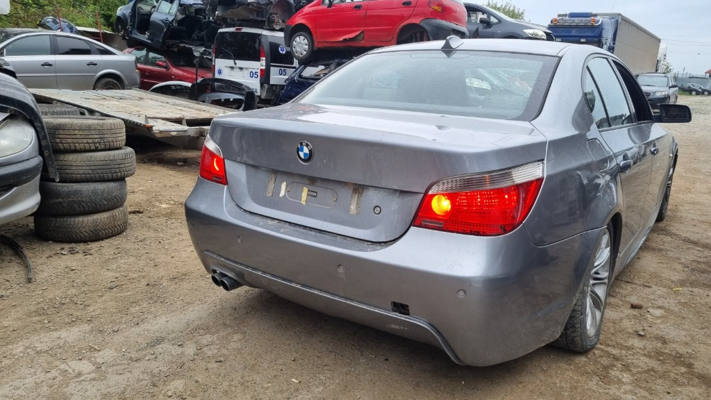 Stop tripla spate BMW E60 2005