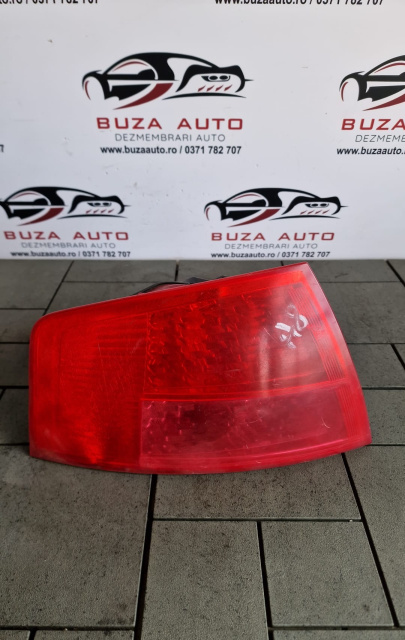 Stop / Tripla spate stanga pe aripa Cod: 4E0945095