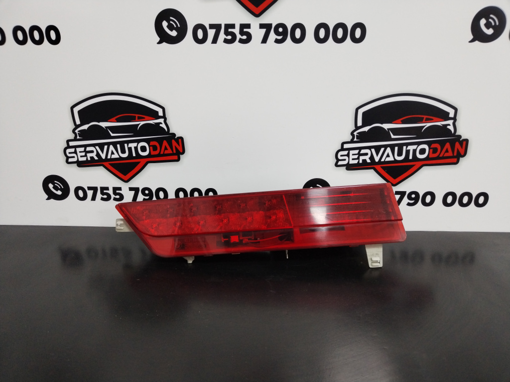Stop / tripla stanga portbagaj BMW Seria 7 (2001-2008) [E65, E66] 3.0 Motorina 2004, BERLINA / MODEL CU LED / 8379689