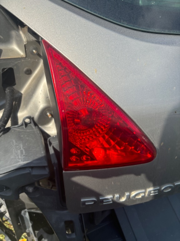 Stopuri haion spate st dr Peugeot 3008 (2011)