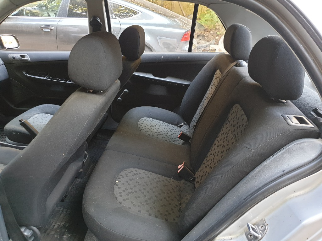 Stopuri Skoda Fabia 2003 Berlina 1.2 HTP
