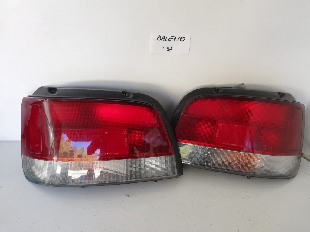Stopuri Suzuki Baleno 1999-2002 stop dreapta sau stop stanga