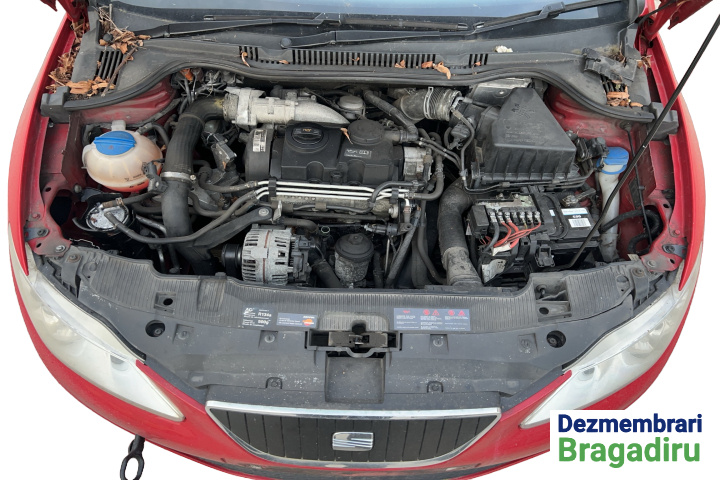 Stropitor parbriz stanga Seat Ibiza 4 6J