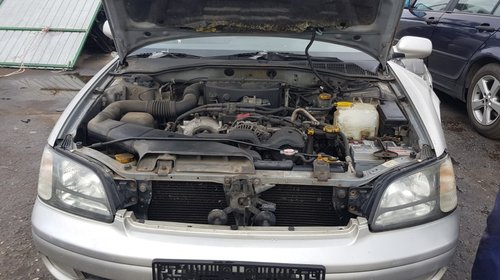 Subaru Legacy din 2000, motor 2,5 benzin