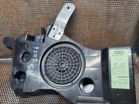 Subwoofer, Audi A3 an 2005 cod 8P4035382