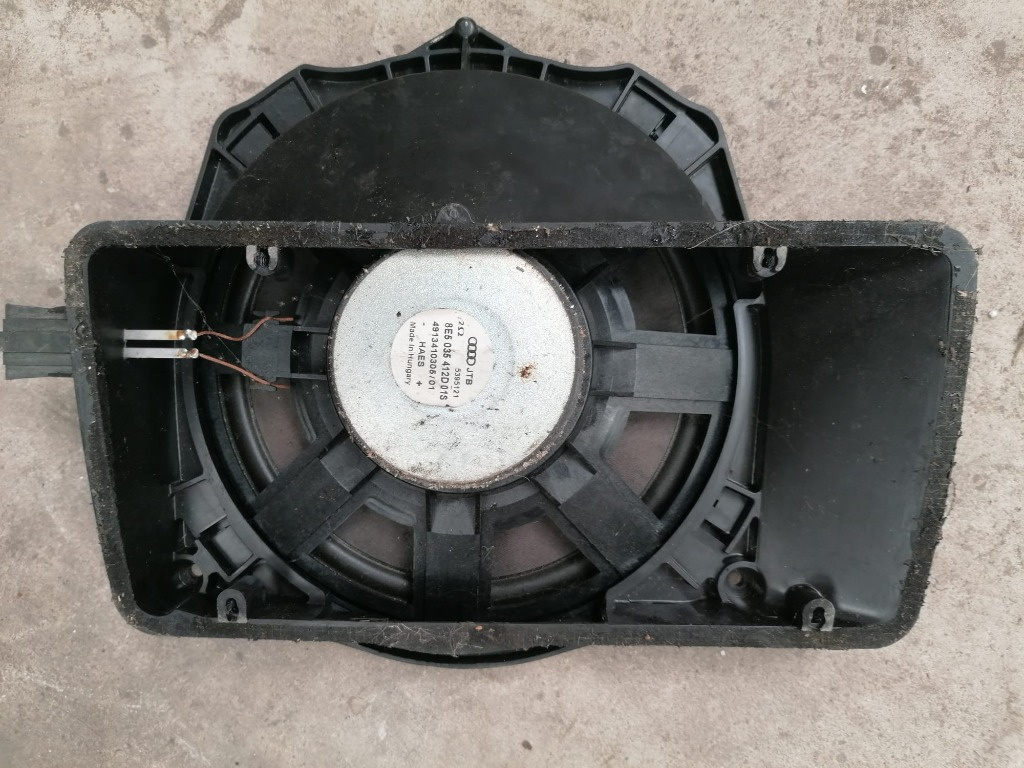 Subwoofer Audi A4 B7 8E5035412D