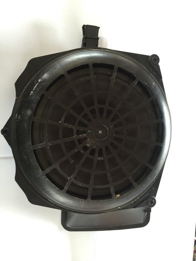 Subwoofer Audi A4 B7 8E5035412D