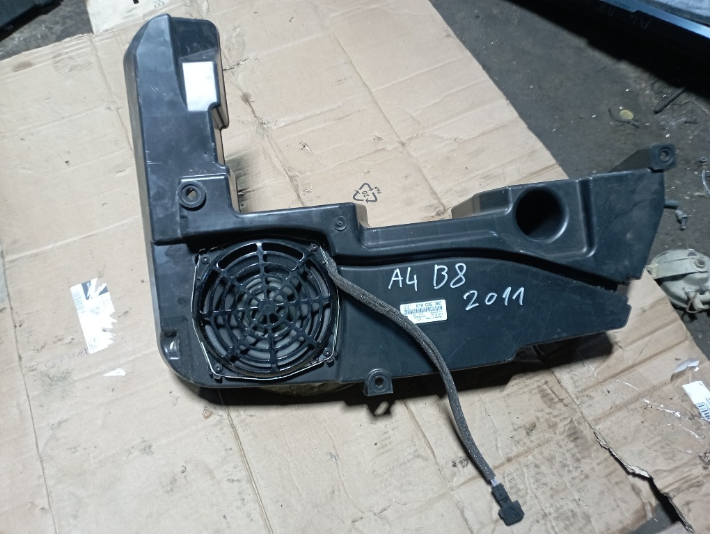 Subwoofer Audi A4 B8 8T8035382