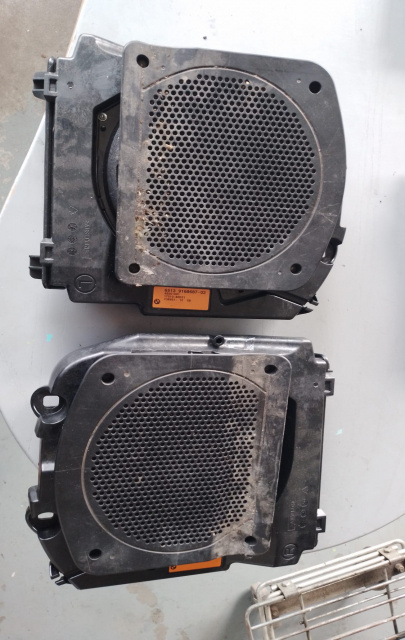 Subwoofer auto 6513 9169687-02 , 6513 9169688-02 BMW Seria 5 F10 [2009 - 2013] Sedan 530d Steptronic (245 hp)