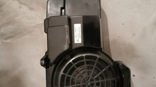 Subwoofer Bose 4G9 035 382 A pentru Audi