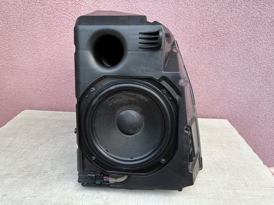 Subwoofer Tesla Model 3 1079746-00-D